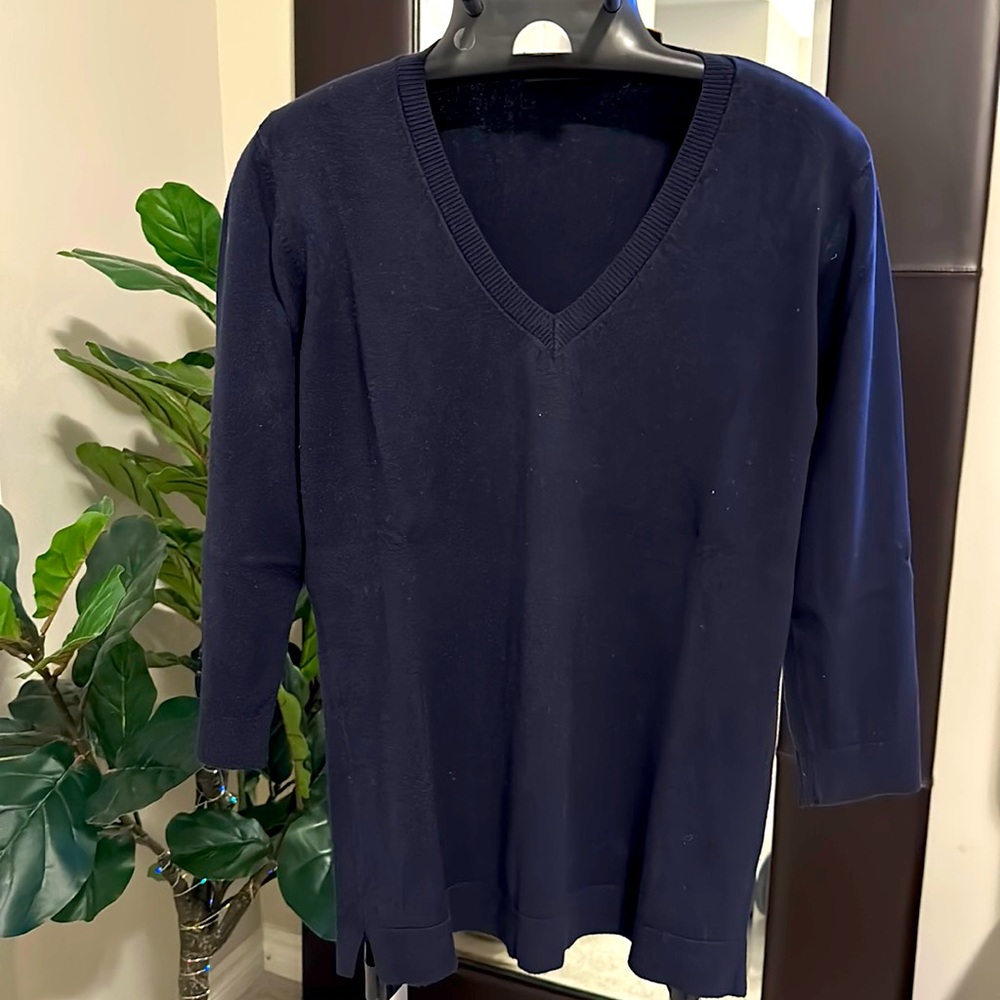 Knitted V-neck Sweater